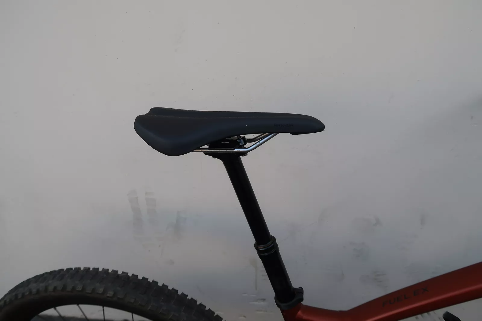 2023 Trek Fuel EX 8 XT Gen 6 Size M/L - Image 3