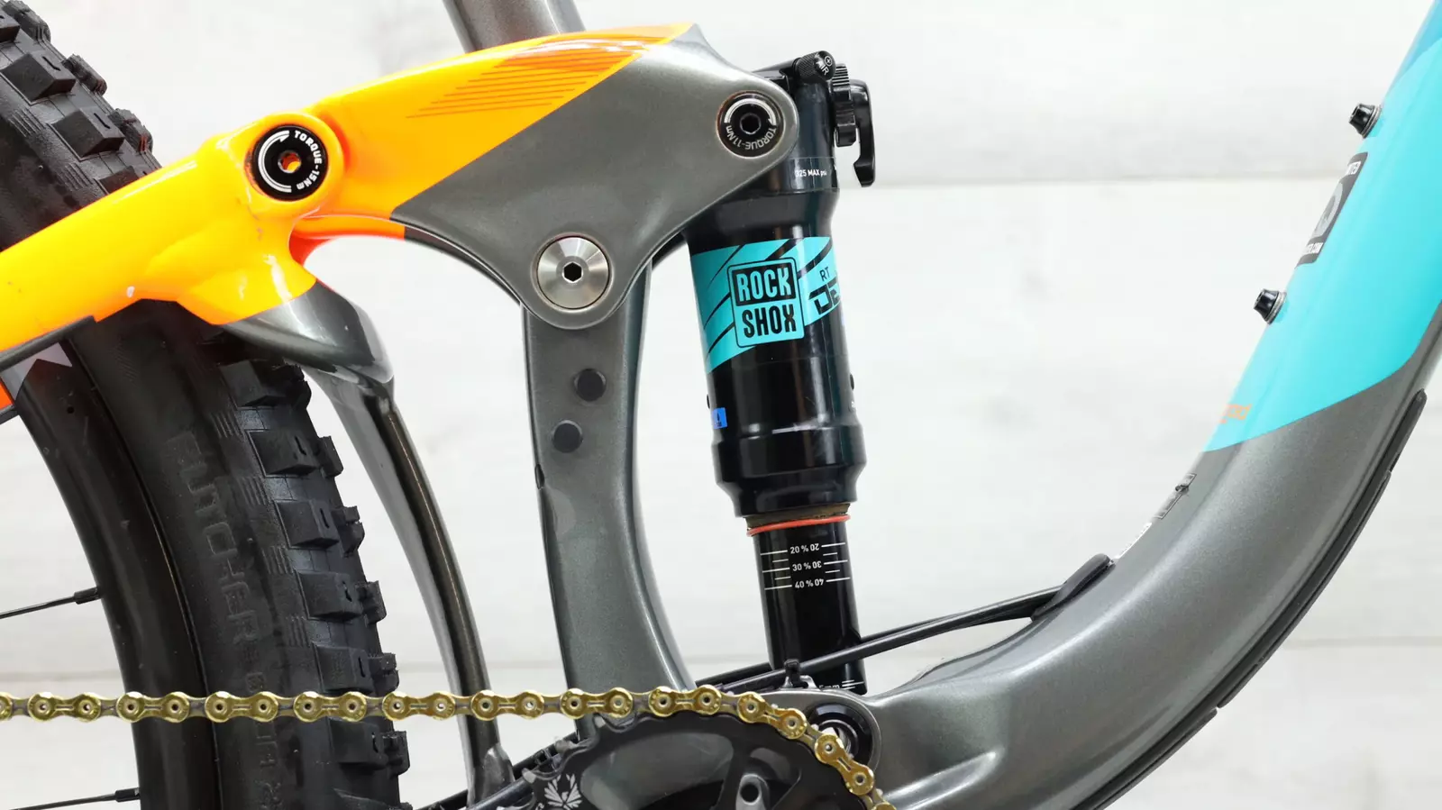 2017 Giant Trance Advanced 2 Mountain Bike - Large - Image 3